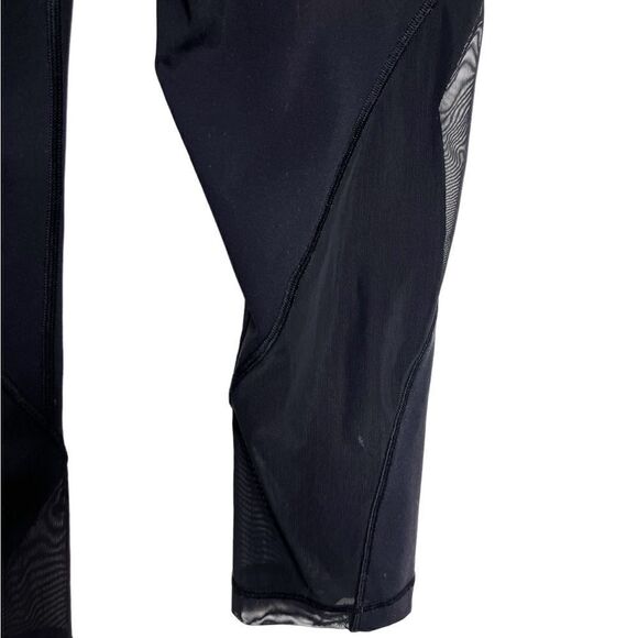 Lululemon Mesh Detailing Cropped Leggings Black Size 6 - Picture 5 of 6